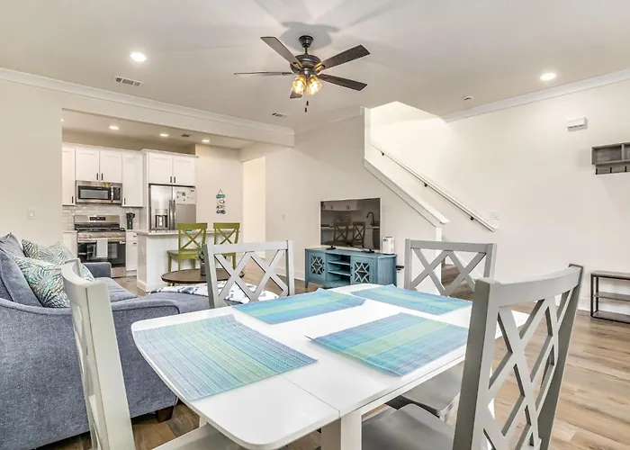 Downtown Sea Escape Pensacola