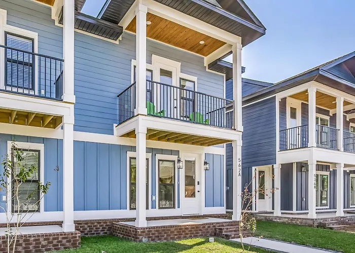 Apartment Downtown Sea Escape