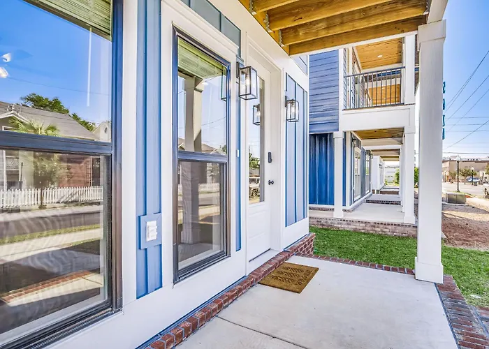 Downtown Sea Escape * Pensacola