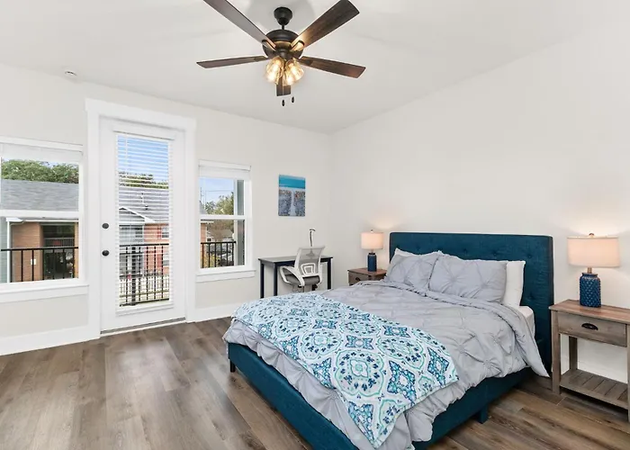Downtown Sea Escape Apartment Pensacola