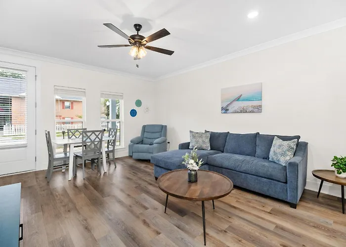Apartment Downtown Sea Escape Pensacola